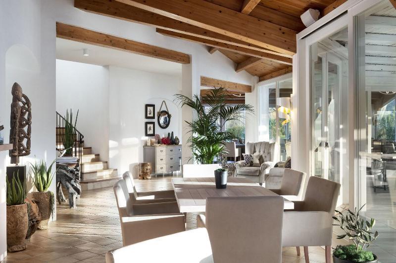 Hotel Li Neuli Country Club à San Pantaleo Extérieur photo