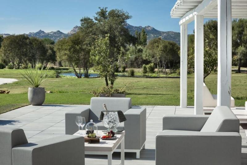Hotel Li Neuli Country Club à San Pantaleo Extérieur photo
