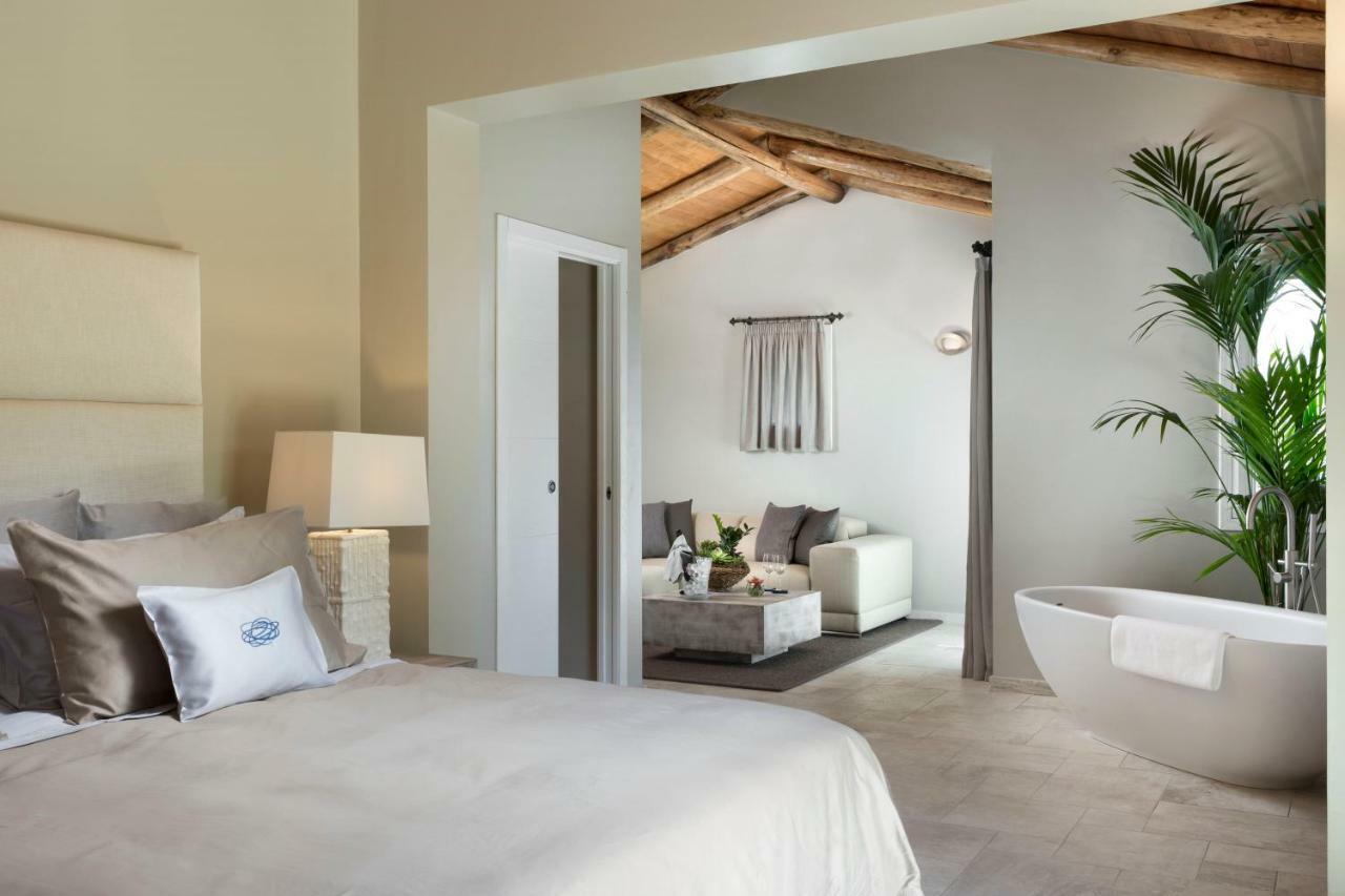 Hotel Li Neuli Country Club à San Pantaleo Extérieur photo